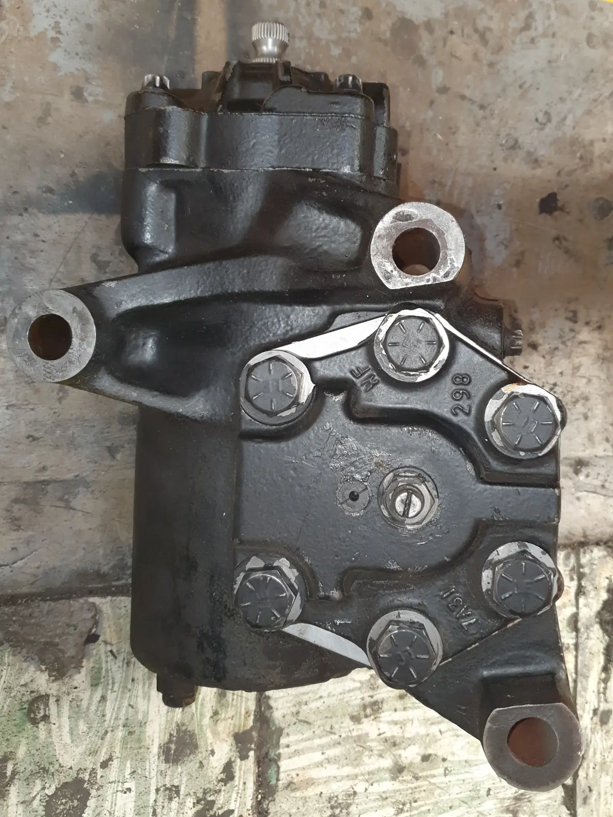 Caja Dirección 904-906