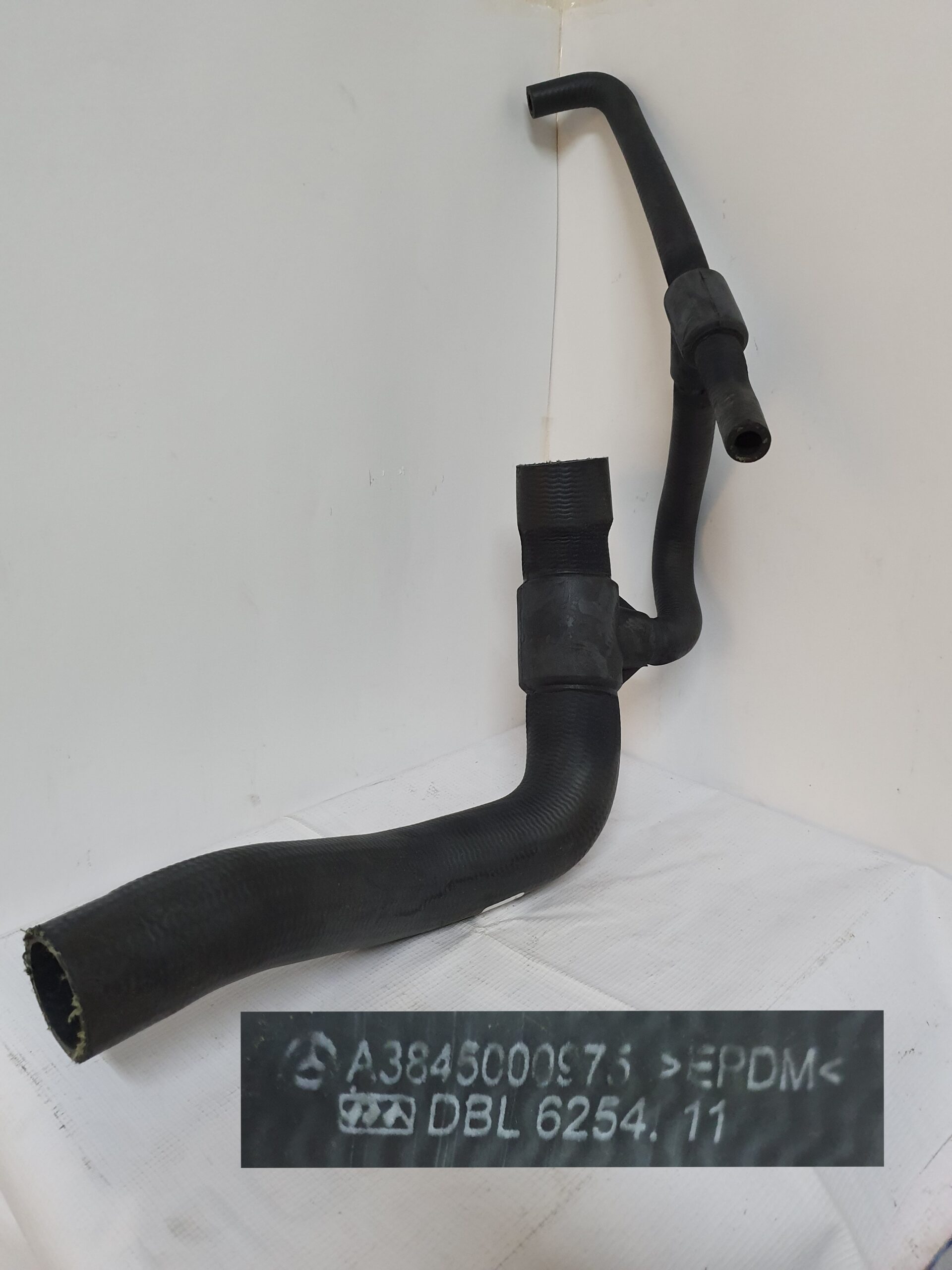 Manguera Radiador al Motor Off 924 A3845000975